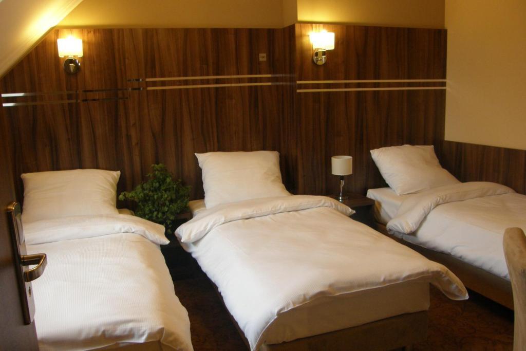 Hotel Belfer Zaniemyśl Zimmer foto